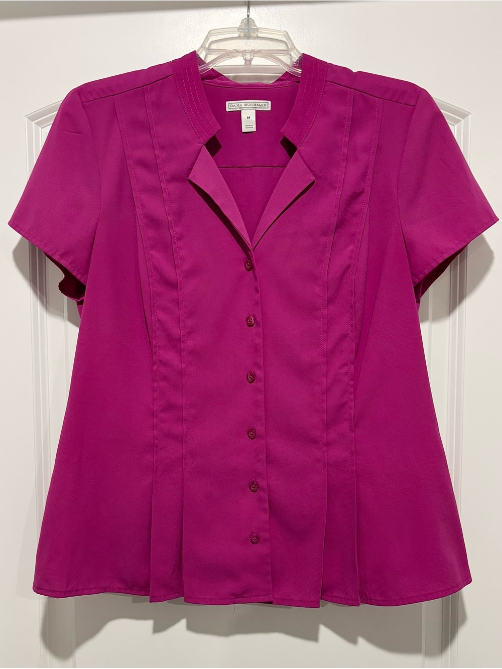 Dana Buchman Magenta Short Sleeve Blouse M Medium
